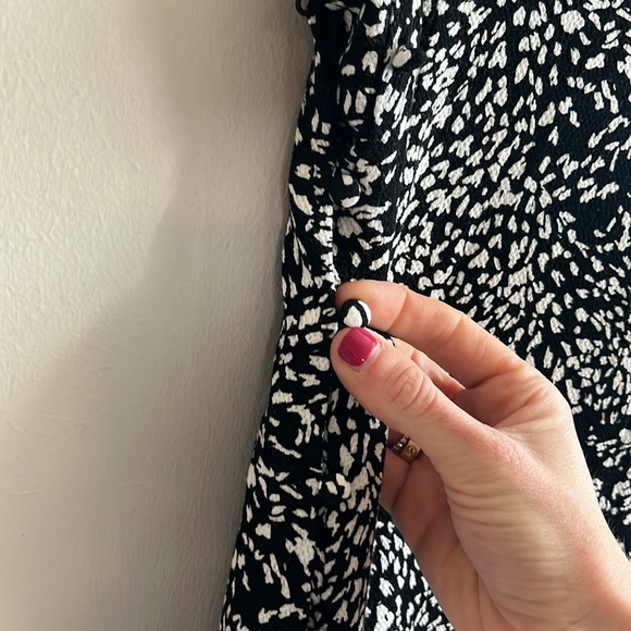 Free People flowy deep v-neck midi dress with keyhole and button detail - Picture 8 of 12